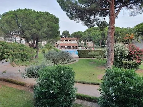 In Argeles-sur-mer, With Pool דירה