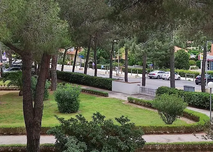 In Argeles-sur-mer, With Pool * ארגלס-סור-מר